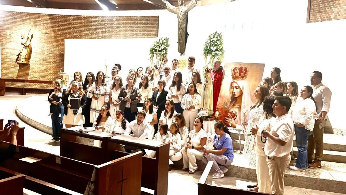 Grupo #14. Consagracion en el mes del Corazon de Jesus. 