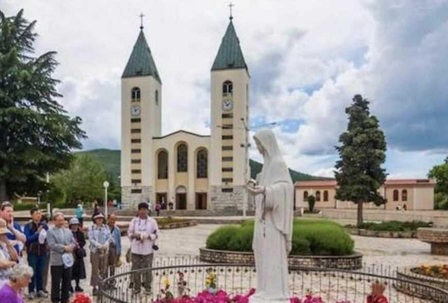 Grupo #15. Consagrados ante la Gospa. Medugorje
